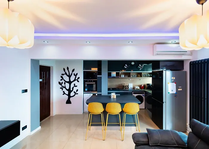 Lazy\'S Haven - Modern 2Br Apt In The City Center