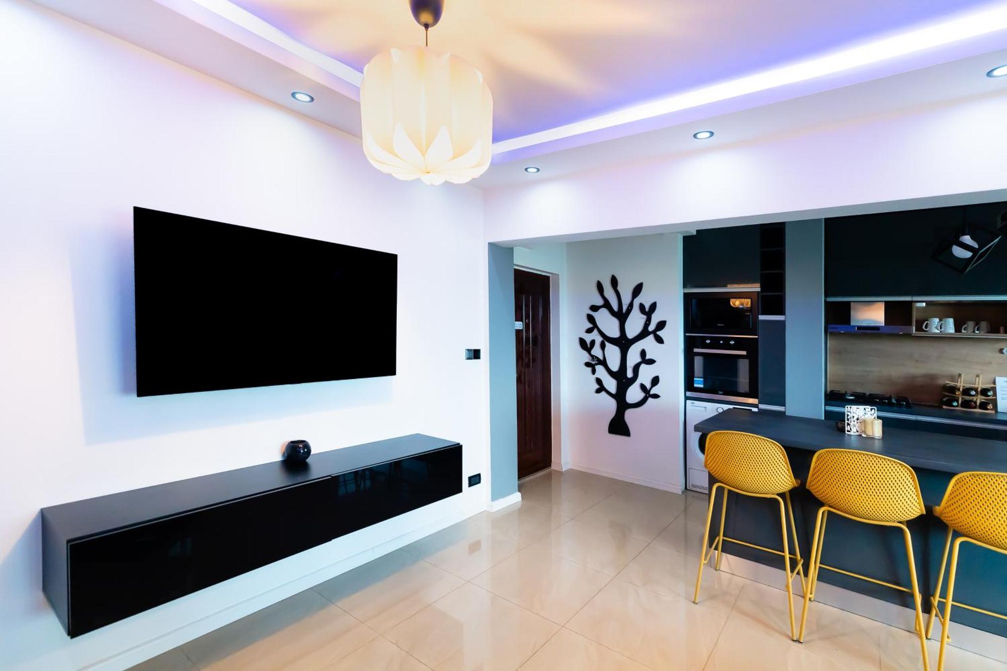 Lazy's Haven - Modern 2br In The Center Apartment