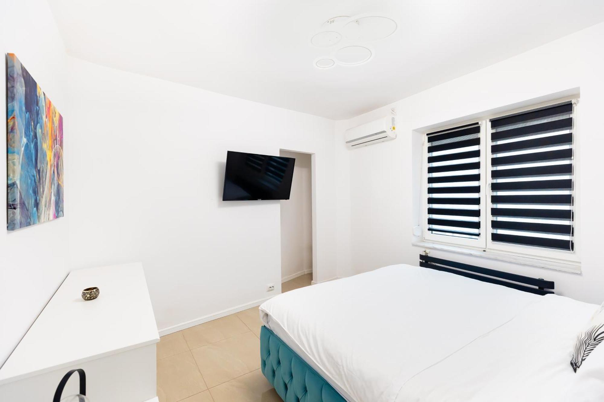 Lazy's Haven - Modern 2br In The Center * Bucharest